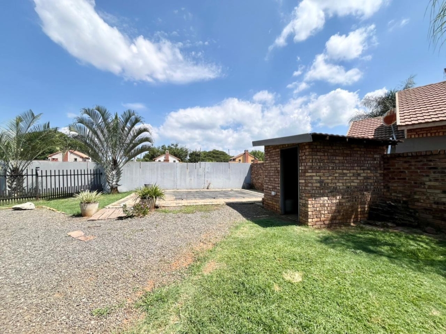 To Let 4 Bedroom Property for Rent in Waterval East North West